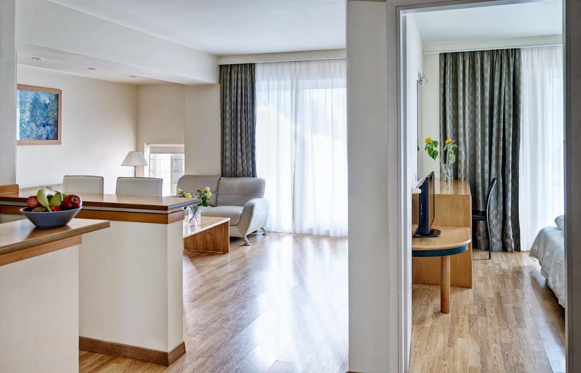 Blazer Suites Hotel Atény Exteriér fotografie