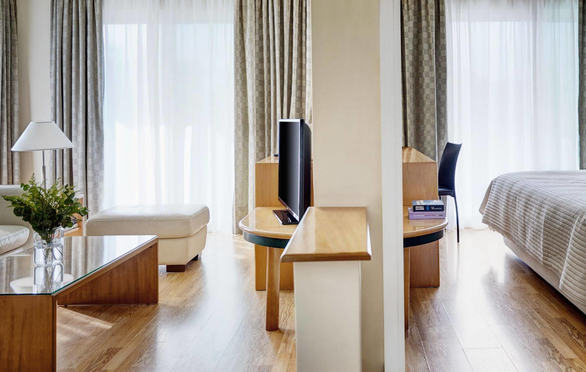 Blazer Suites Hotel Atény Exteriér fotografie